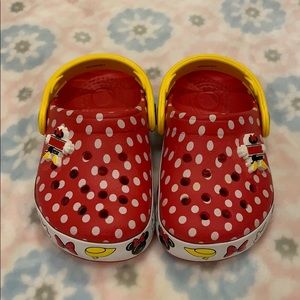 Minnie Mouse light up crocs